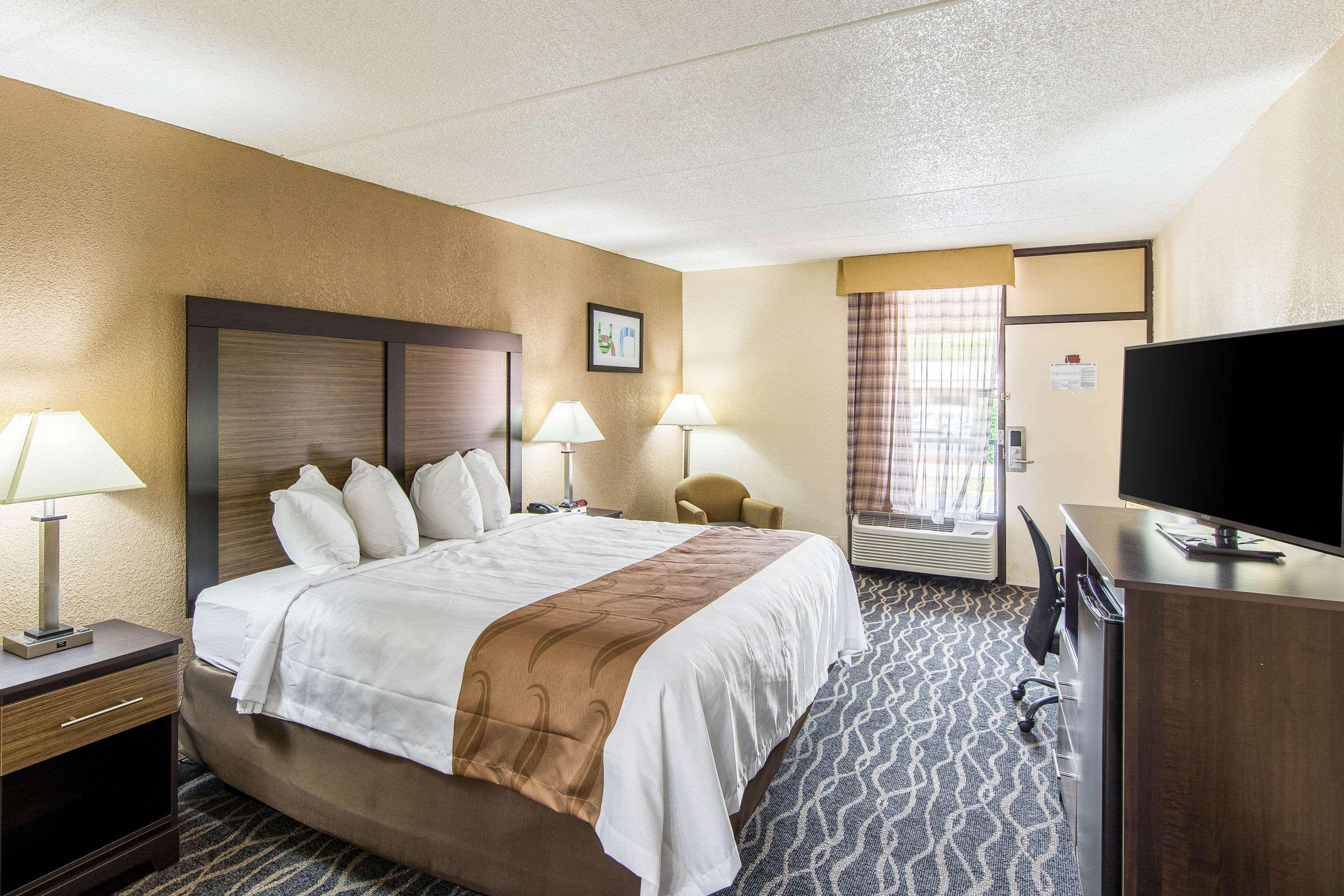 Quality Inn Forest City Exterior photo