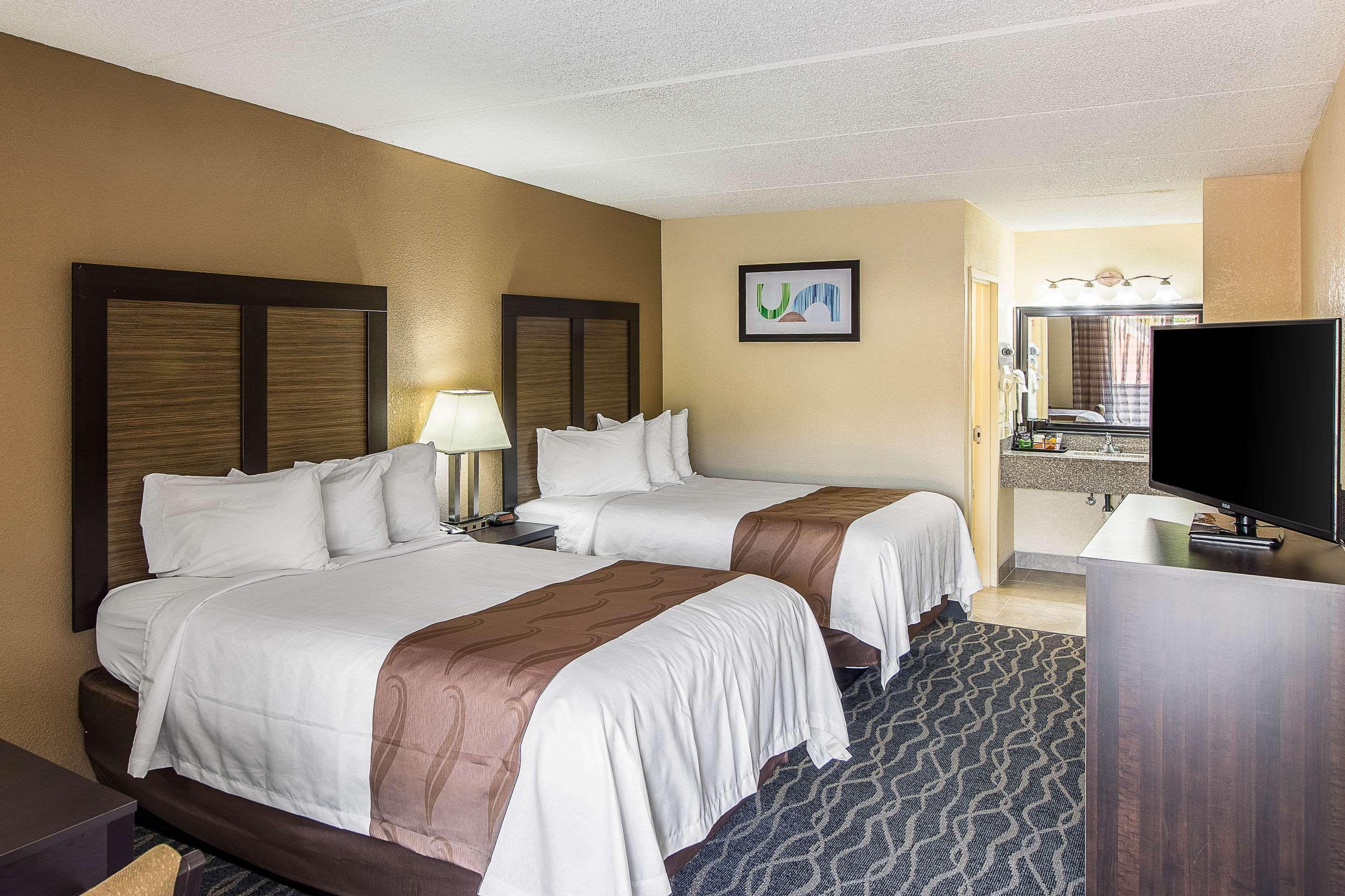 Quality Inn Forest City Exterior photo