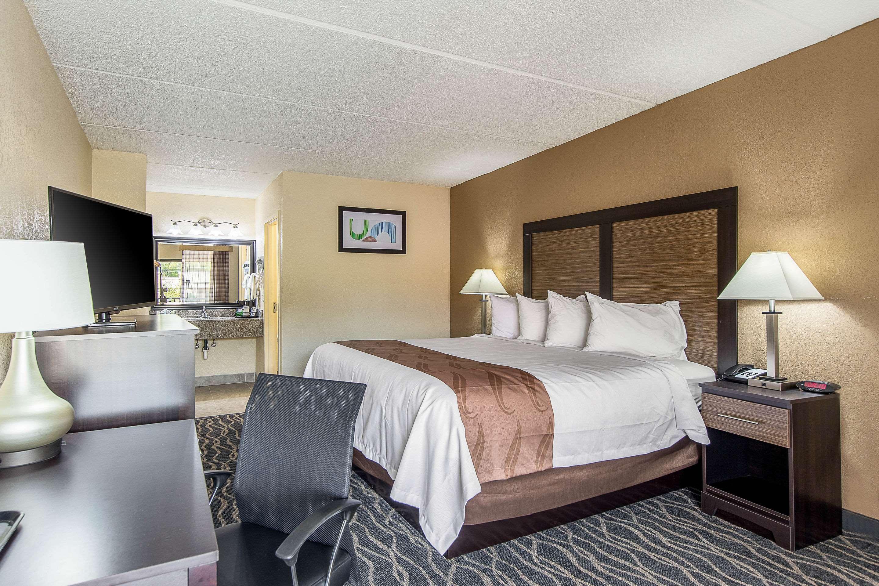 Quality Inn Forest City Exterior photo