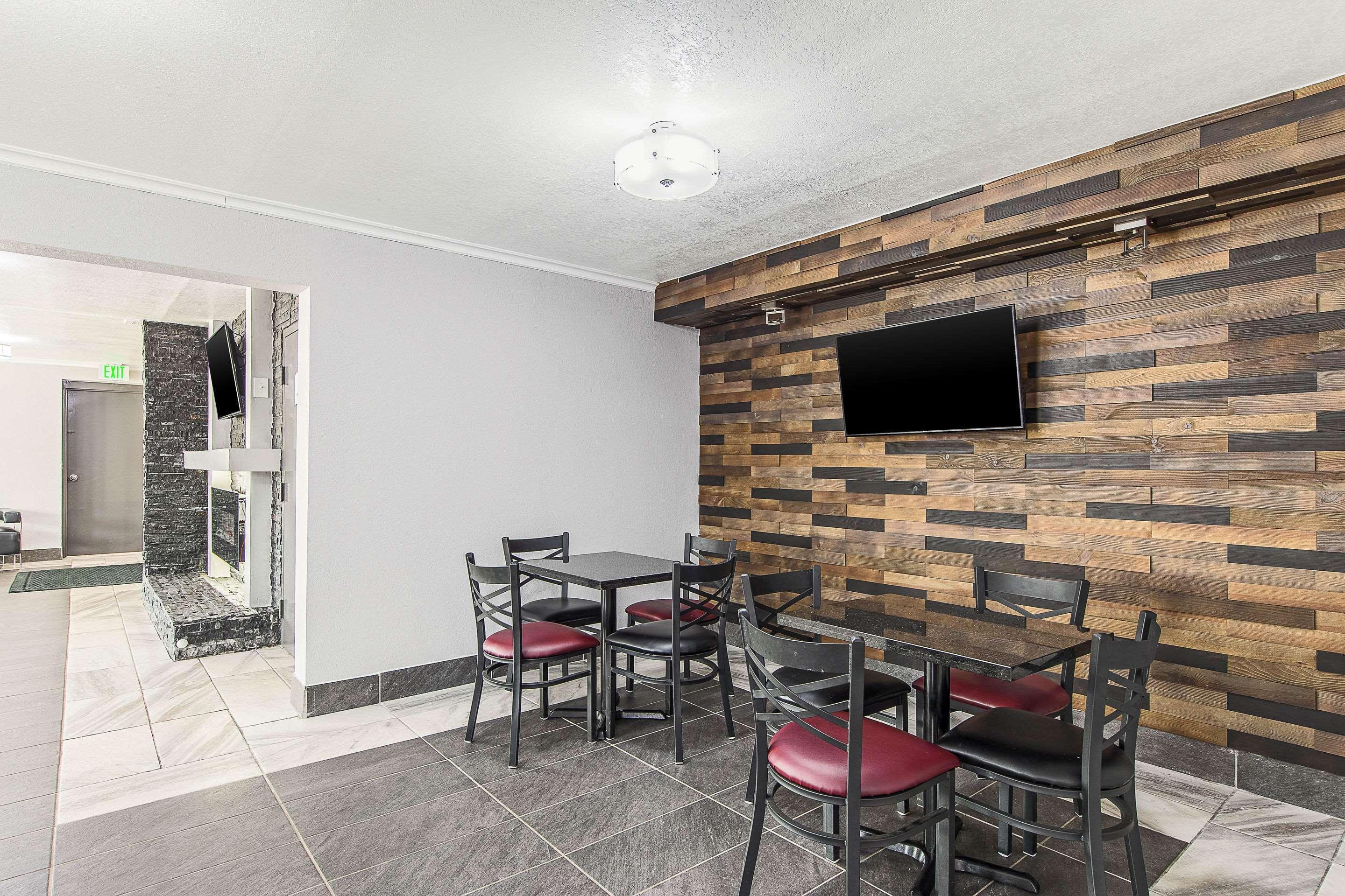 Quality Inn Forest City Exterior photo